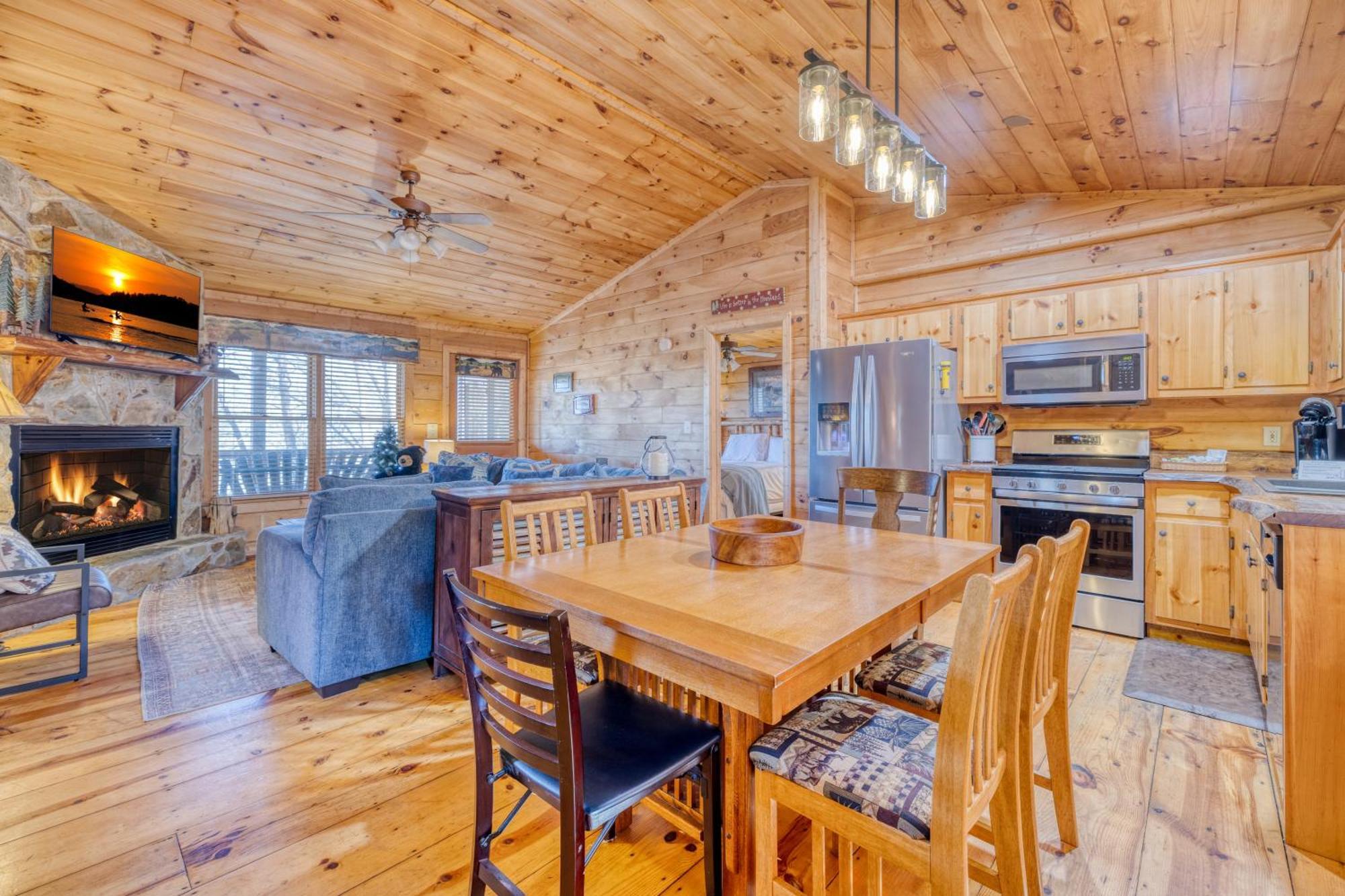 Secluded Sunrise Ridge-10 Min From Blue Ridge, King Beds, Hot Tub, 2 Porches, Fireplace Wood Burning, Mountain View, Cozy Exteriér fotografie